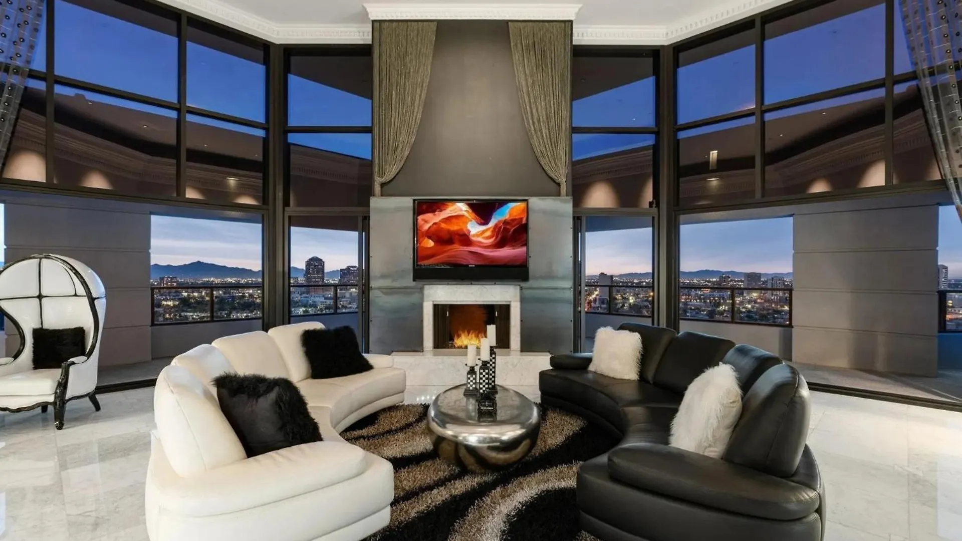 Step Inside And Rise Above The Phoenix Skyline